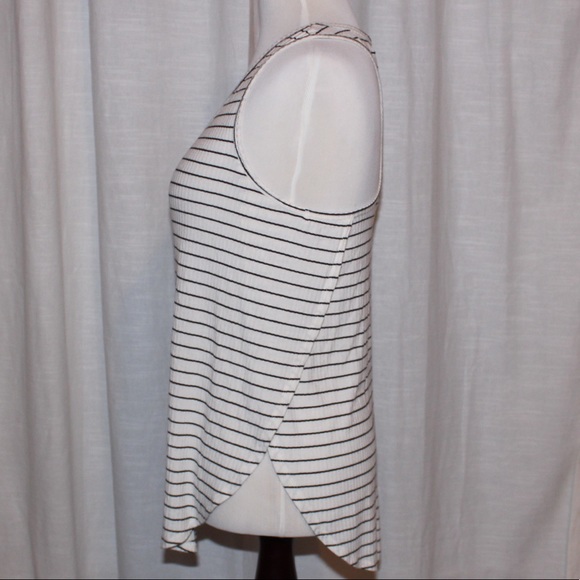 Striped Francesca’s Tank top - Picture 2 of 4